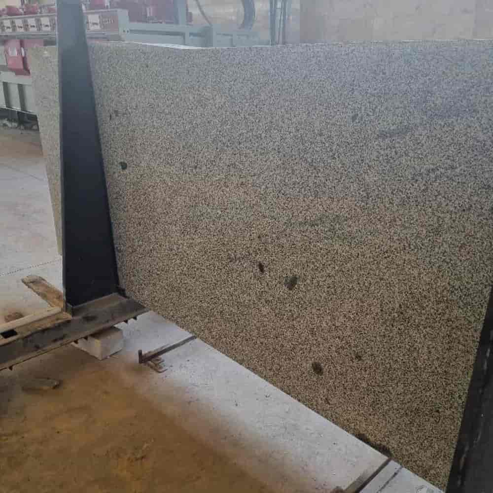 نطنز الجرانيت الأبيض
